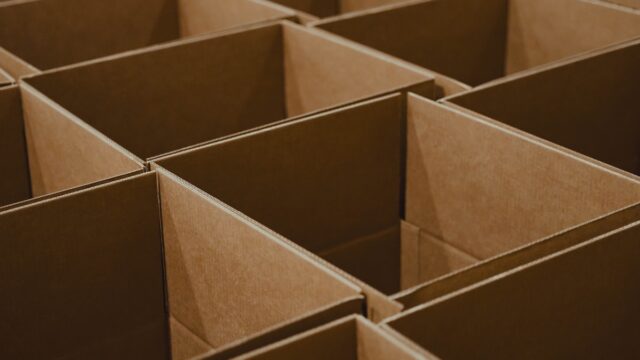単身パックに入る荷物量を考えるための段ボール箱